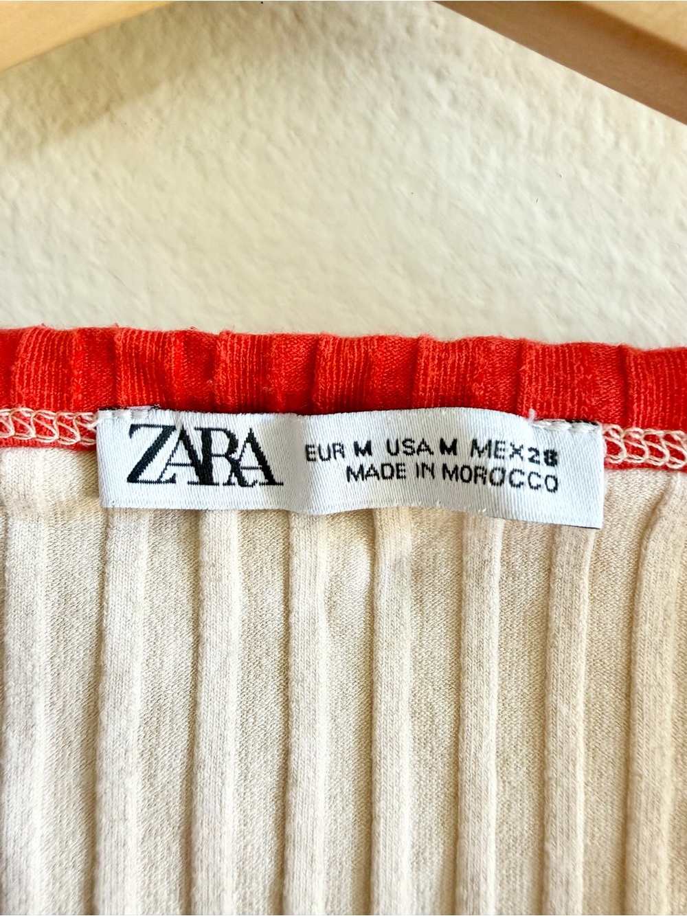 Zara Red and White Ribbed Colorblock Tank Top - Picture 2 of 7